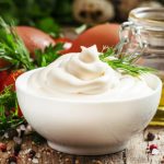 Mayonesa ligera con huevo cocido_come sano